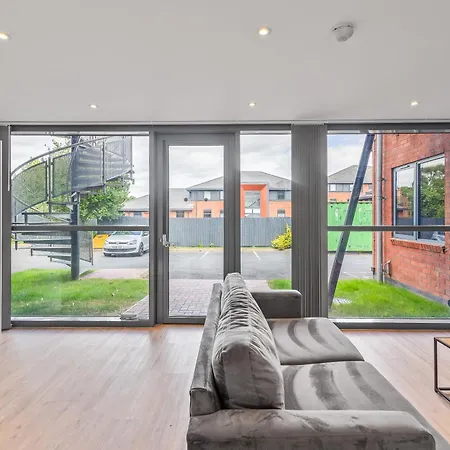 Apartment Nec Bhx Airport Hs2 World *