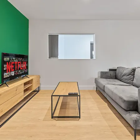 Apartment Nec Bhx Airport Hs2 World Birmingham