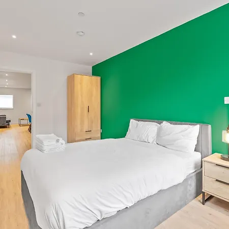 Apartment Nec Bhx Airport Hs2 World Birmingham