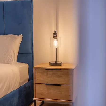 Apartment Nec Bhx Airport Hs2 World